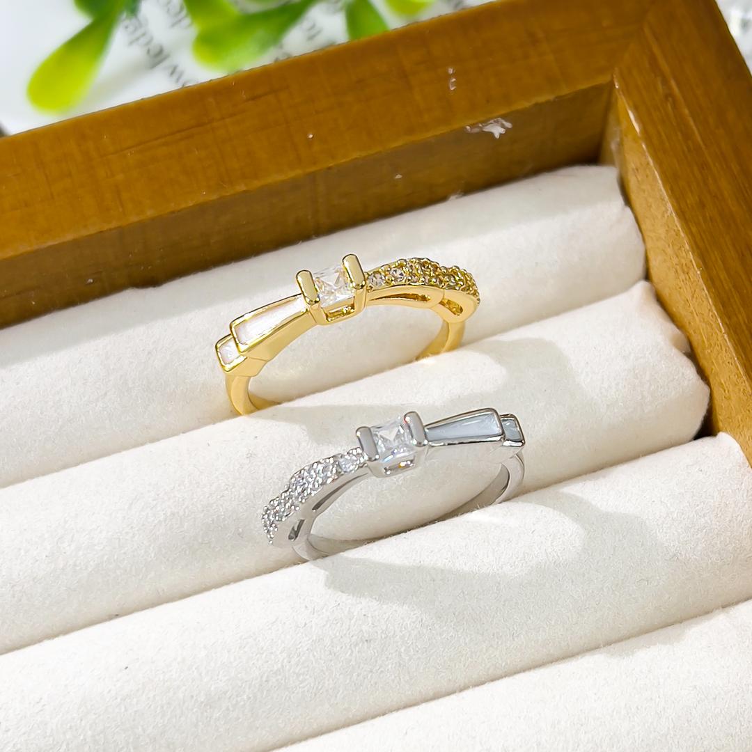 ANILLO LV - Piedras Bellisimas