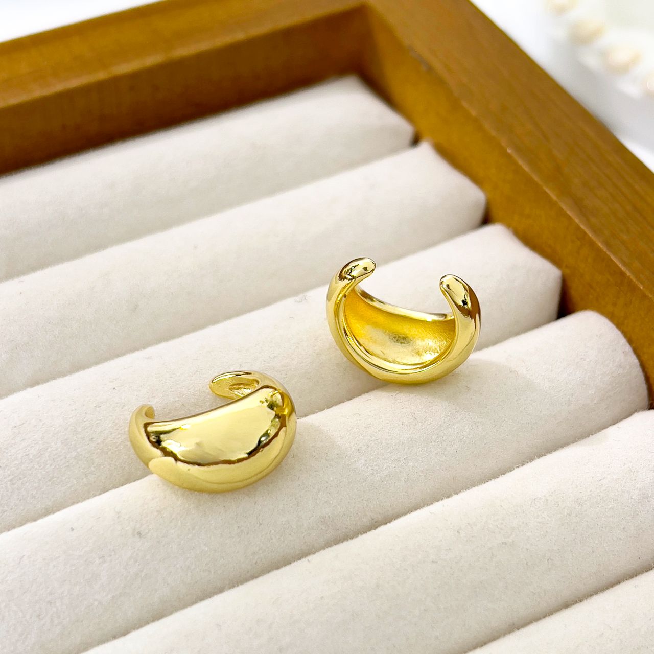 EAR CUFF 5 - Piedras Bellisimas