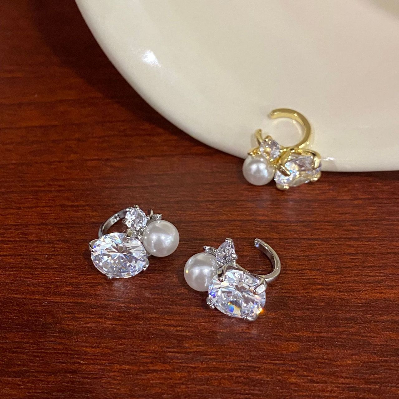 EAR CUFF 3 - Piedras Bellisimas